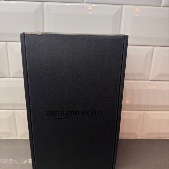 Amazon Echo Full Size NWT/NIB - Picture 4 of 6